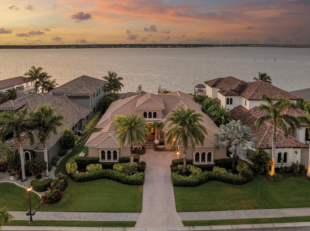 Gated Waterfront Community of Hawk Island